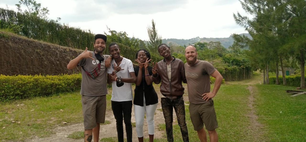 Lake Lyantonde eco composite original Fort Portal Exterior foto