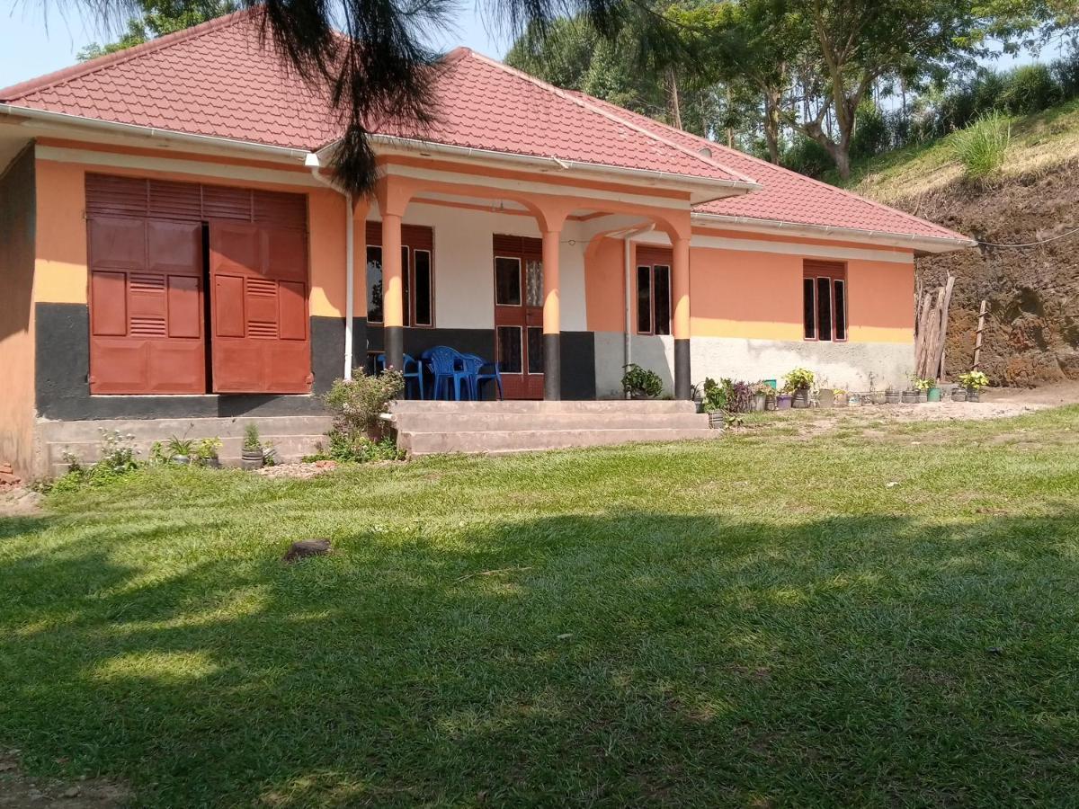 Lake Lyantonde eco composite original Fort Portal Exterior foto